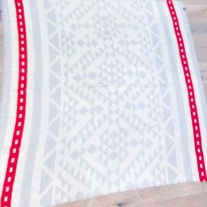 Soft & warm shawl wrap scarf, large NWOT